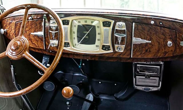 1934 Studebaker Commander Sedan